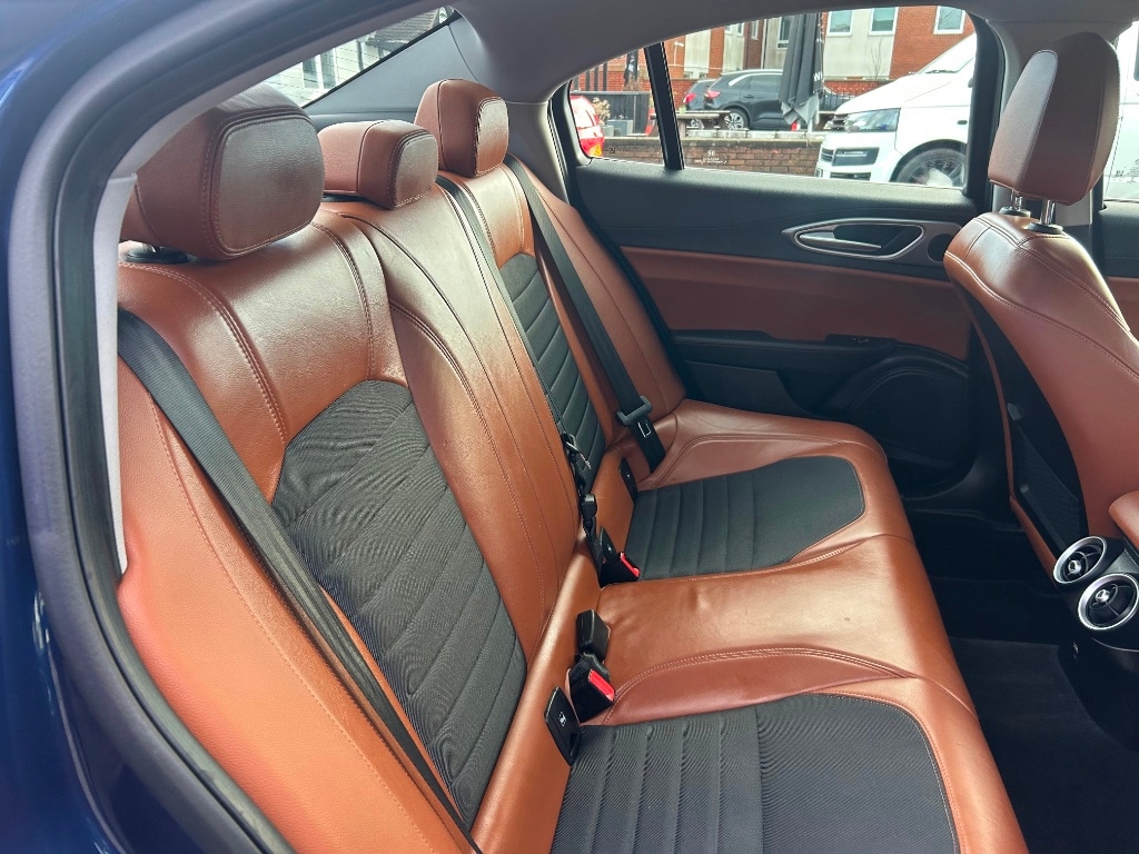 Used Alfa Romeo Giulia 2017 for sale - 77400145: Photo 12