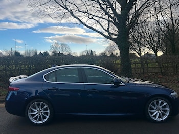 Used Alfa Romeo Giulia 2017 for sale - 77400145: Photo