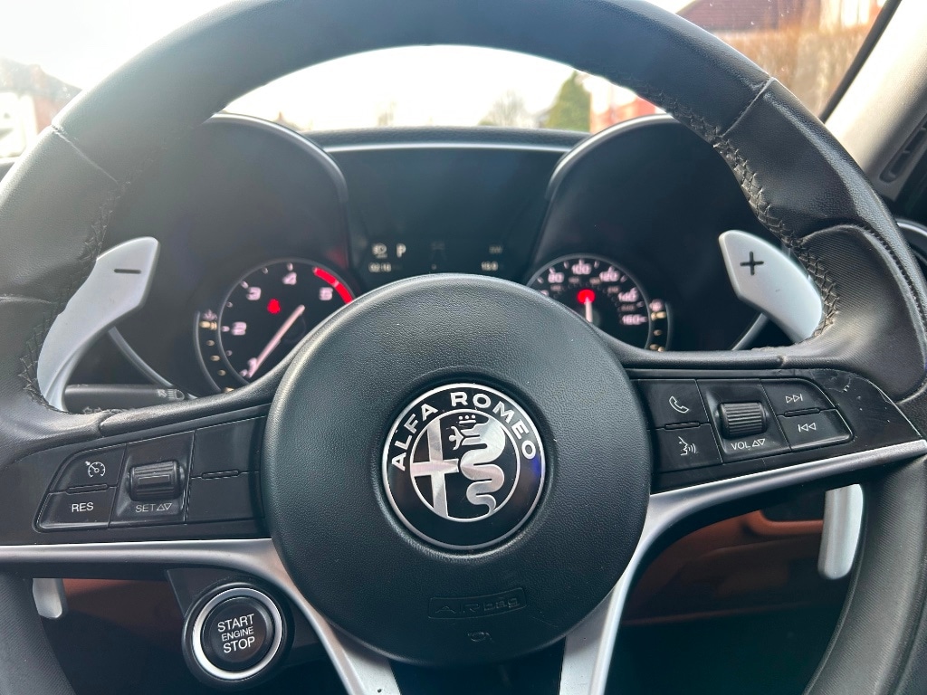 Used Alfa Romeo Giulia 2017 for sale - 77400145: Photo 8