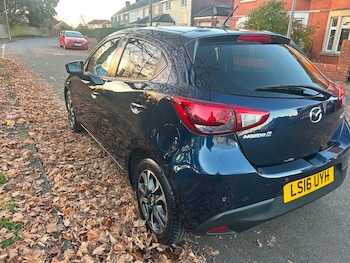 Used Mazda Mazda2 2016 for sale - 76527410: Photo