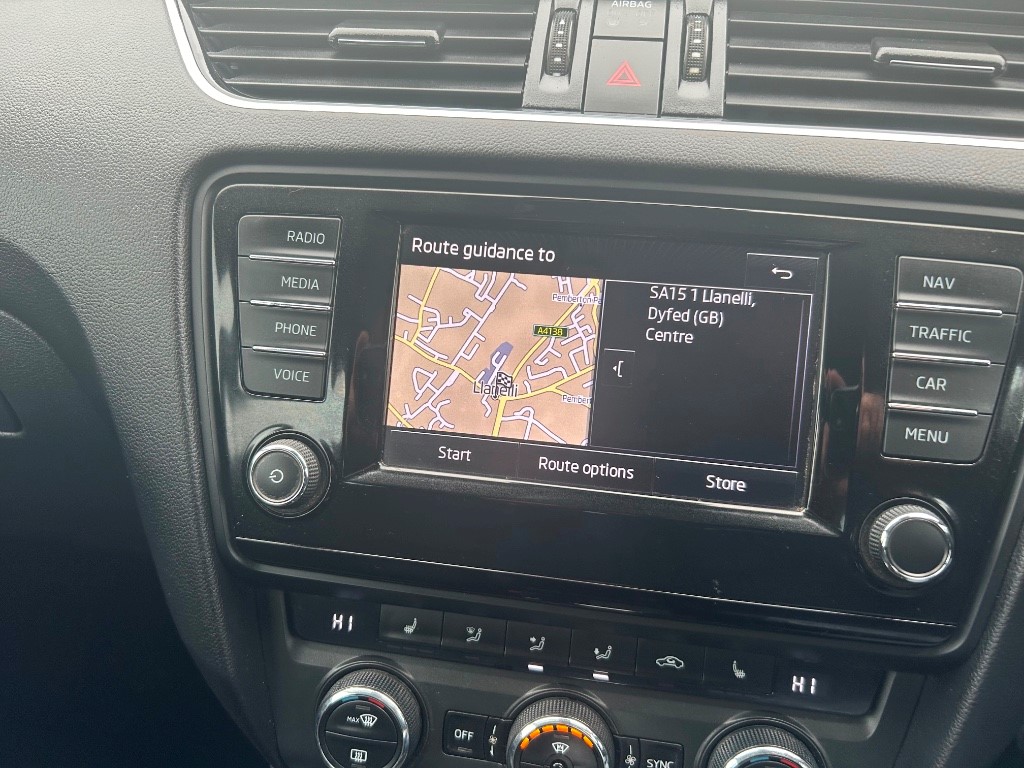 Used Skoda Octavia 2015 for sale - 76230556: Photo 14