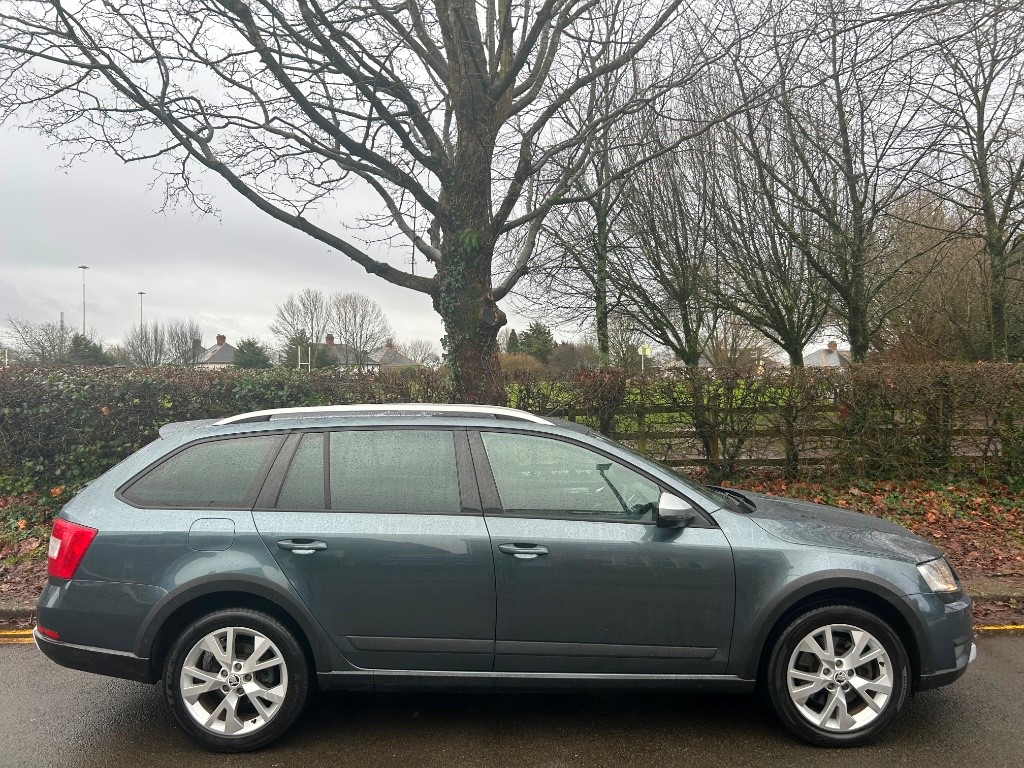 Used Skoda Octavia 2015 for sale - 76230556: Photo 2