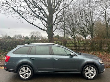 Used Skoda Octavia 2015 for sale - 76230556: Photo