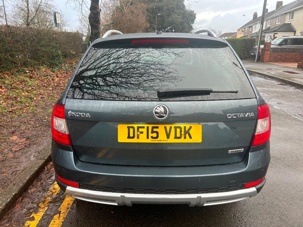 Used Skoda Octavia 2015 for sale - 76230556: Photo 4