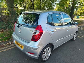 Used Hyundai i10 2012 for sale - 76250772: Photo 3