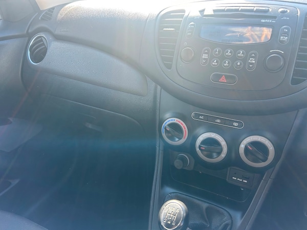 Used Hyundai i10 2012 for sale - 76250772: Photo 6