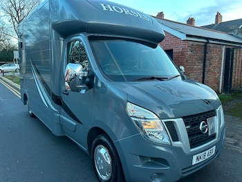 Used Nissan NV400 2018 for sale - 79060533: Photo