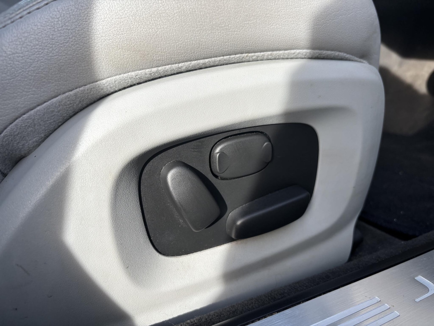 Used Jaguar XF 2014 for sale - 77574475: Photo 32