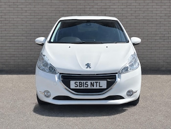 Used Peugeot 208 2015 for sale - 79510248: Photo