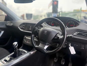 Used Peugeot 308 2015 for sale - 78737044: Photo