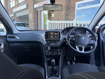 Used Peugeot 2008 2015 for sale - 78516312: Photo