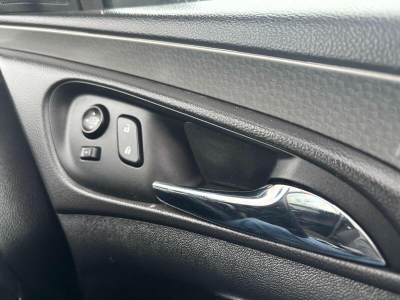 Used Vauxhall Insignia 2016 for sale - 78086878: Photo 24