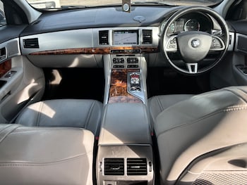 Used Jaguar XF 2014 for sale - 78667758: Photo