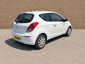 Used Hyundai i20 2013 for sale - 79795398: Photo
