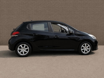 Used Peugeot 208 2016 for sale - 78903044: Photo