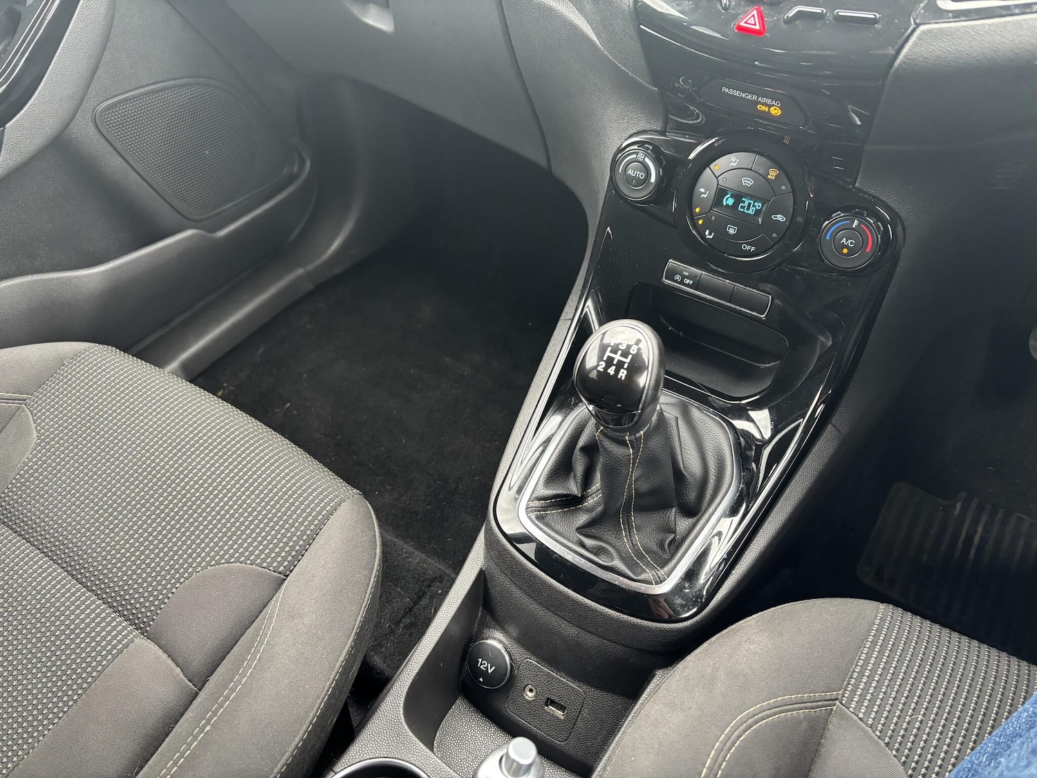 Used Ford Fiesta 2015 for sale - 77612412: Photo 26