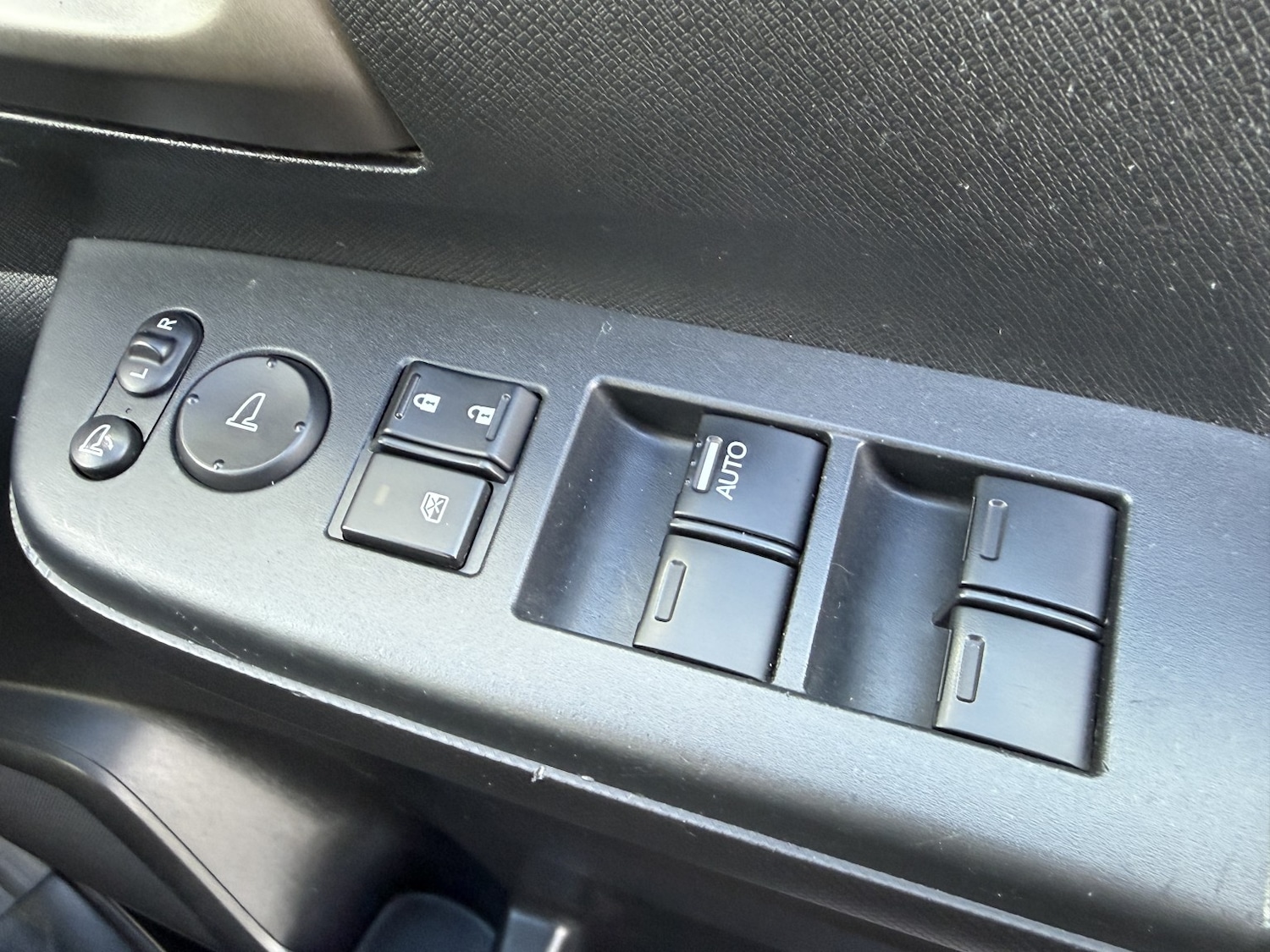 Used Honda Stepwagon 2024 for sale - 77789311: Photo 18