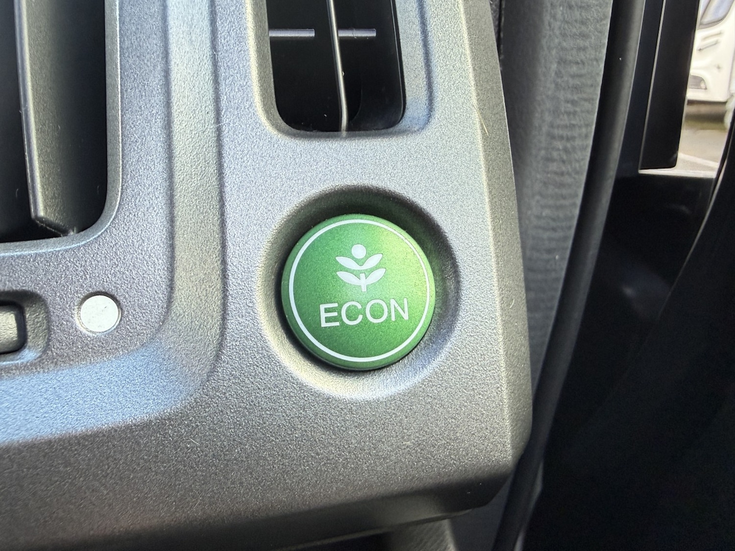 Used Honda Stepwagon 2024 for sale - 77789311: Photo 19