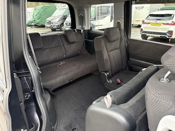 Used Honda Stepwagon 2011 for sale - 77789311: Photo