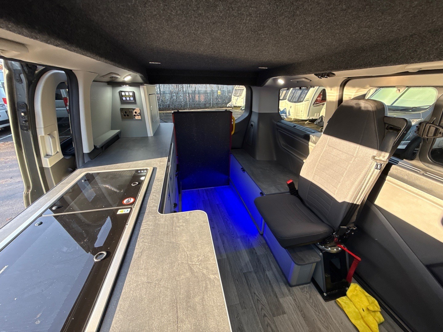 Used Ford Tourneo Custom 2018 for sale - 77789364: Photo 3