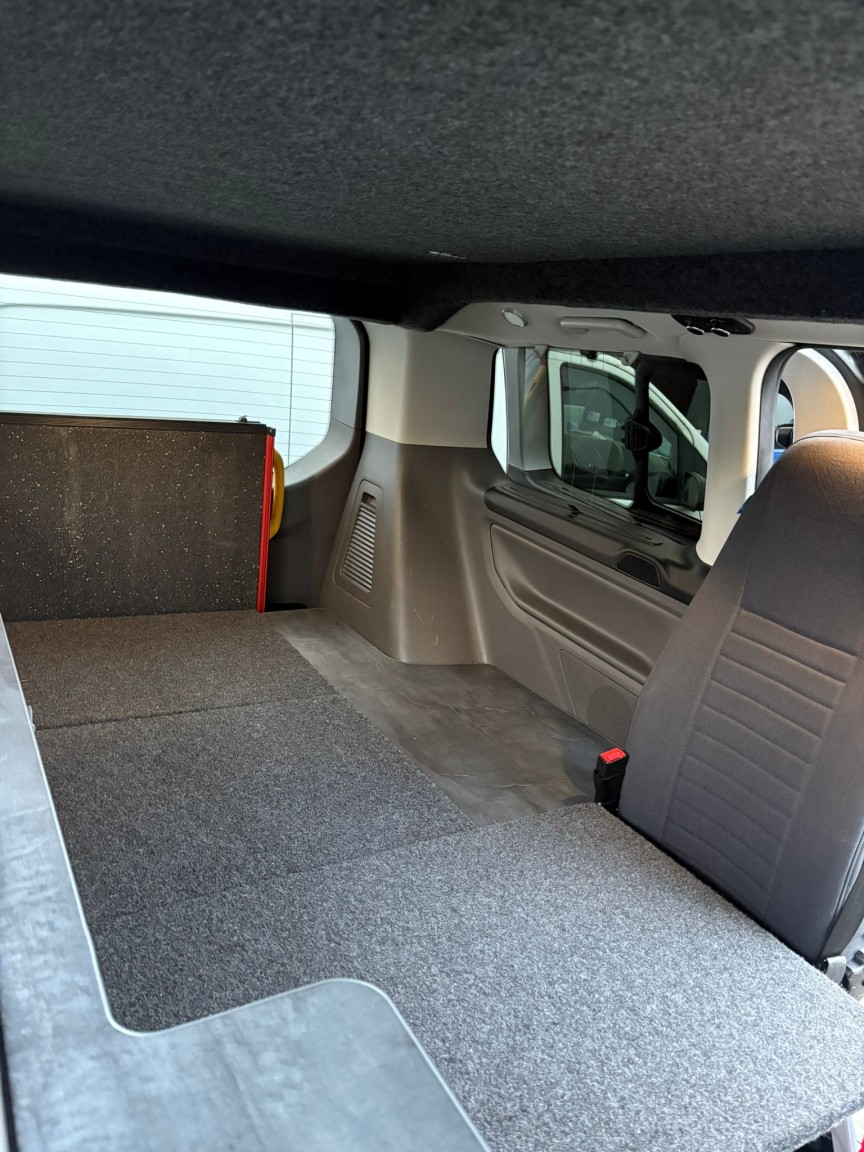 Used Ford Tourneo Custom 2018 for sale - 77789364: Photo 39