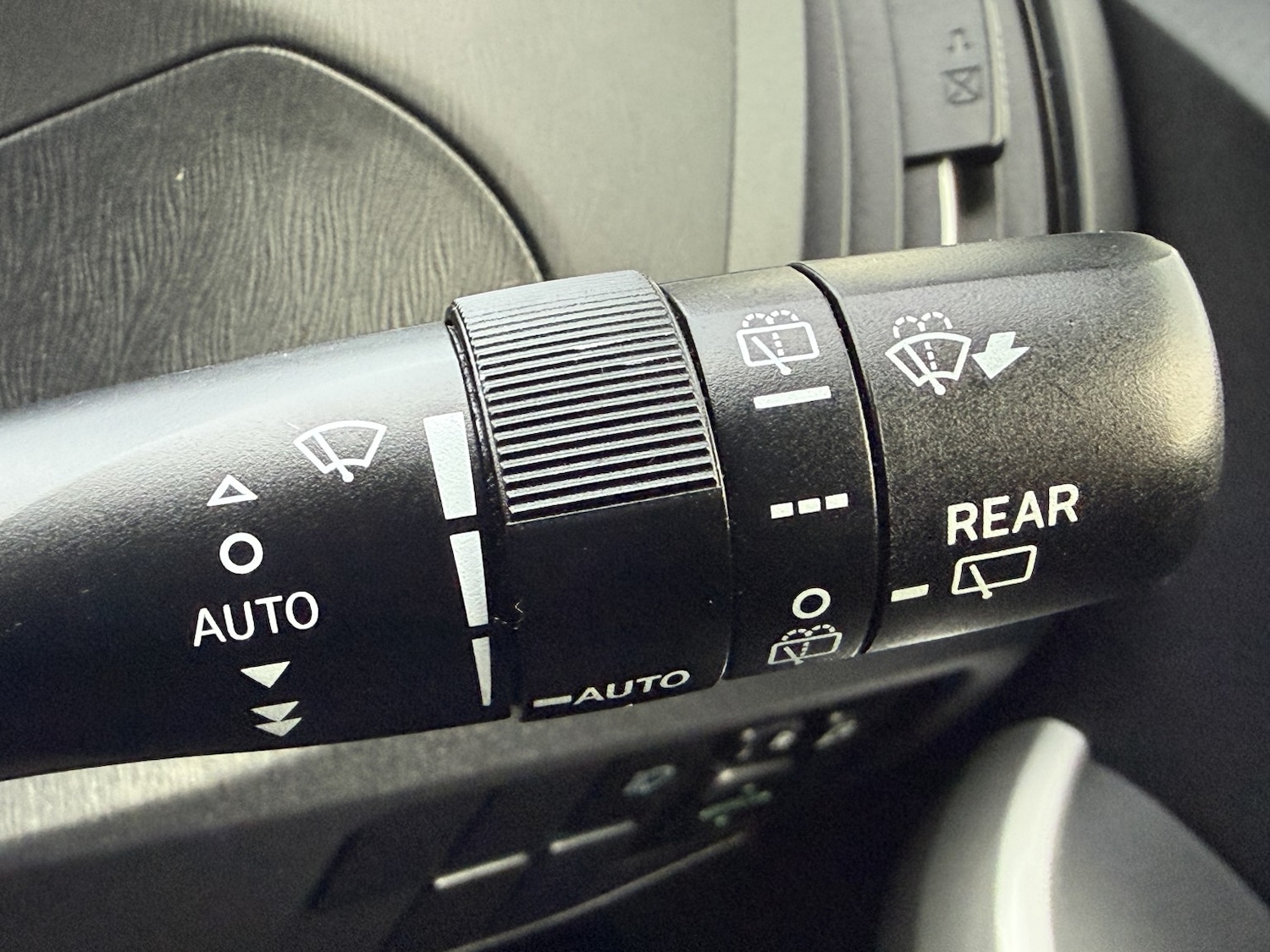 Used Toyota Prius 2016 for sale - 78105916: Photo 31