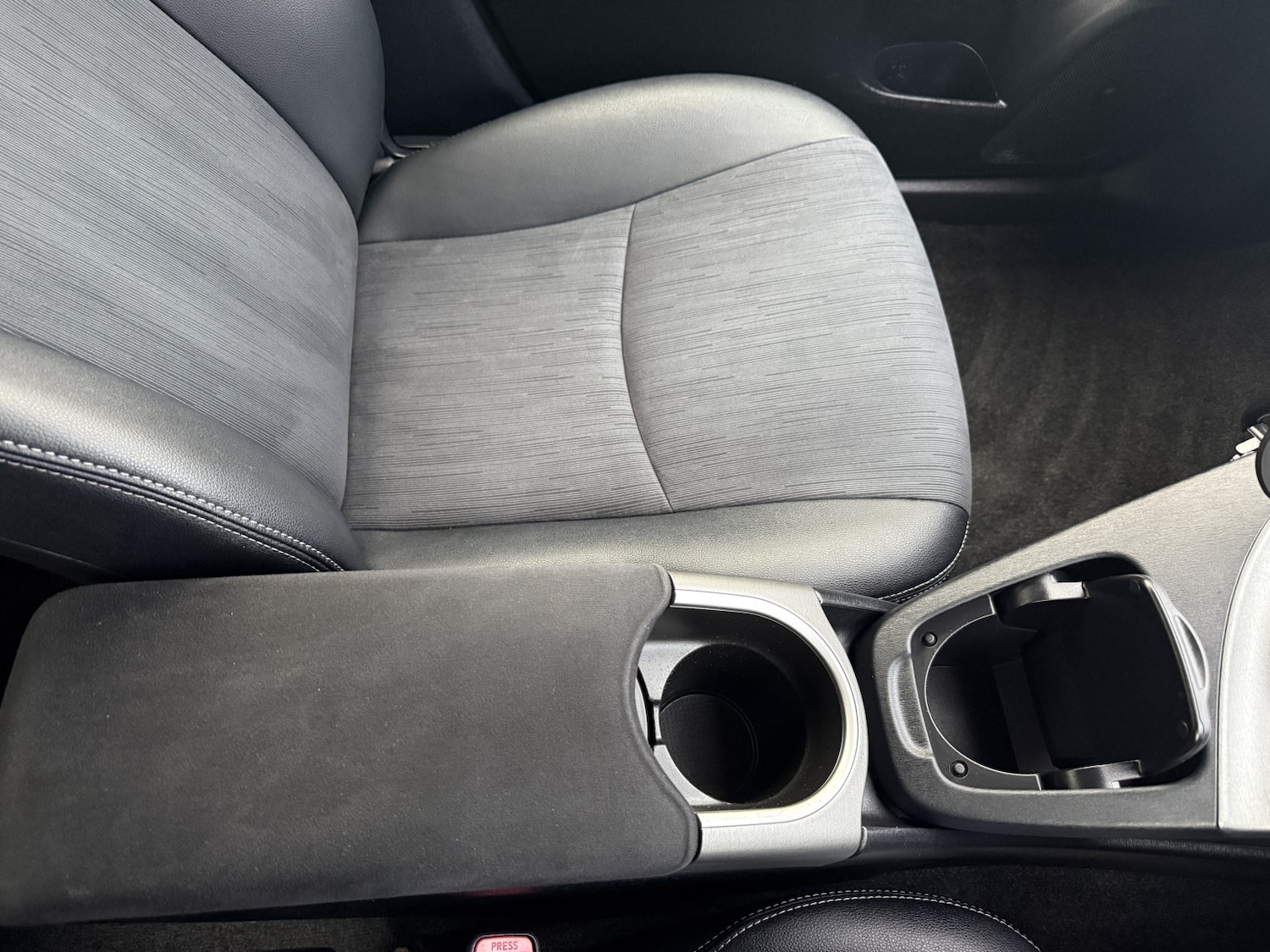 Used Toyota Prius 2016 for sale - 78105916: Photo 37