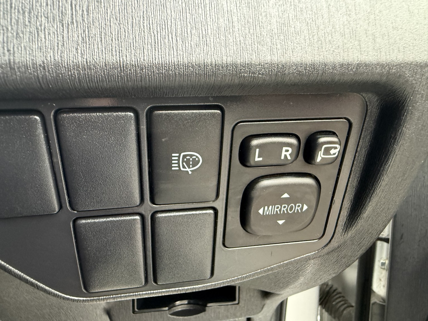 Used Toyota Prius 2016 for sale - 78105916: Photo 42