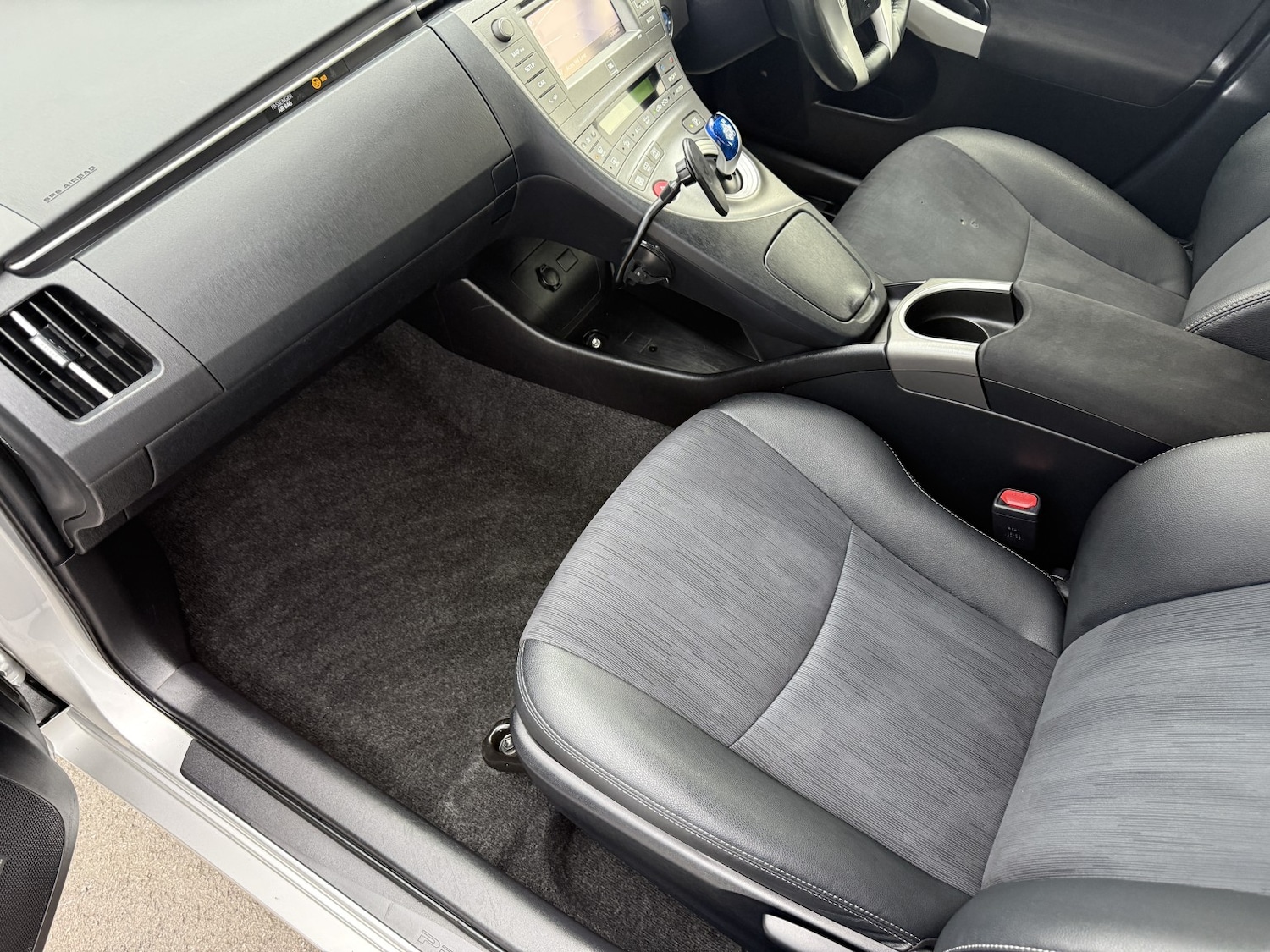 Used Toyota Prius 2016 for sale - 78105916: Photo 50