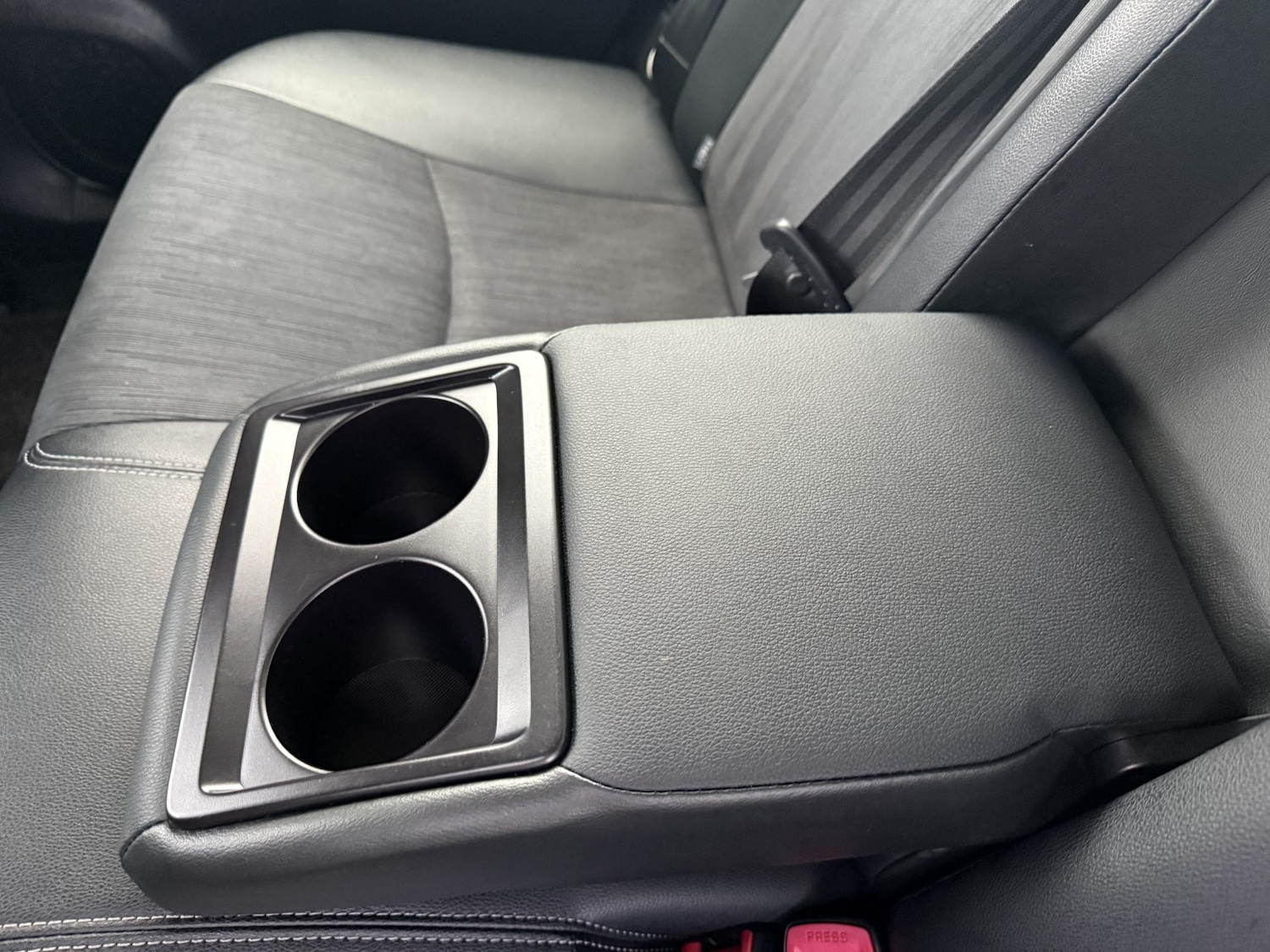 Used Toyota Prius 2016 for sale - 78105916: Photo 53