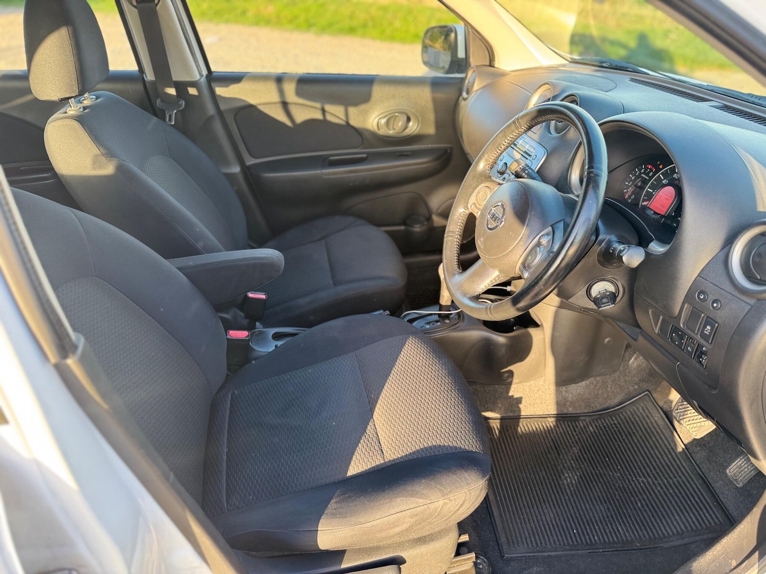 Used Nissan Micra 2011 for sale - 76549398: Photo 14