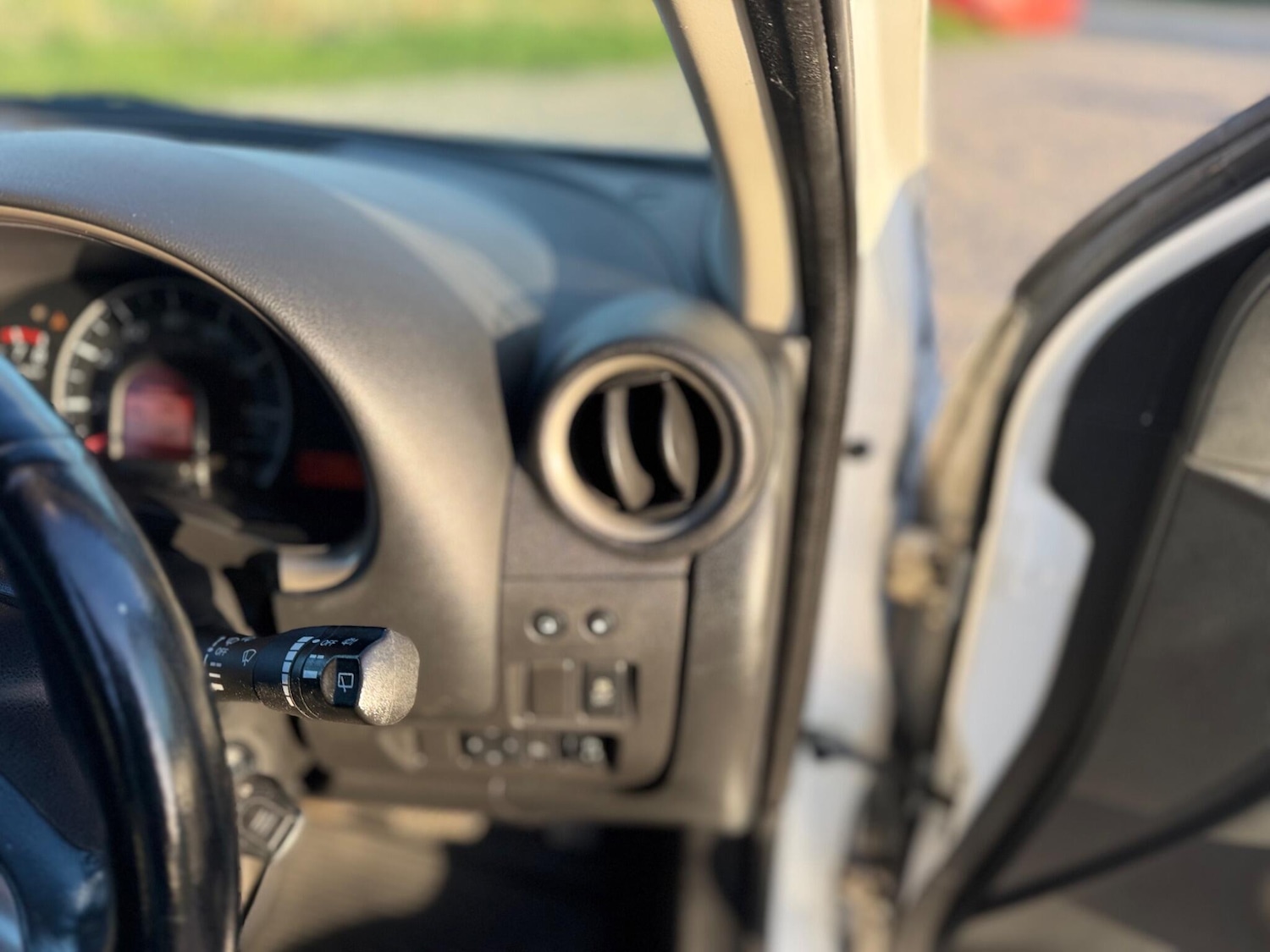 Used Nissan Micra 2011 for sale - 76549398: Photo 16