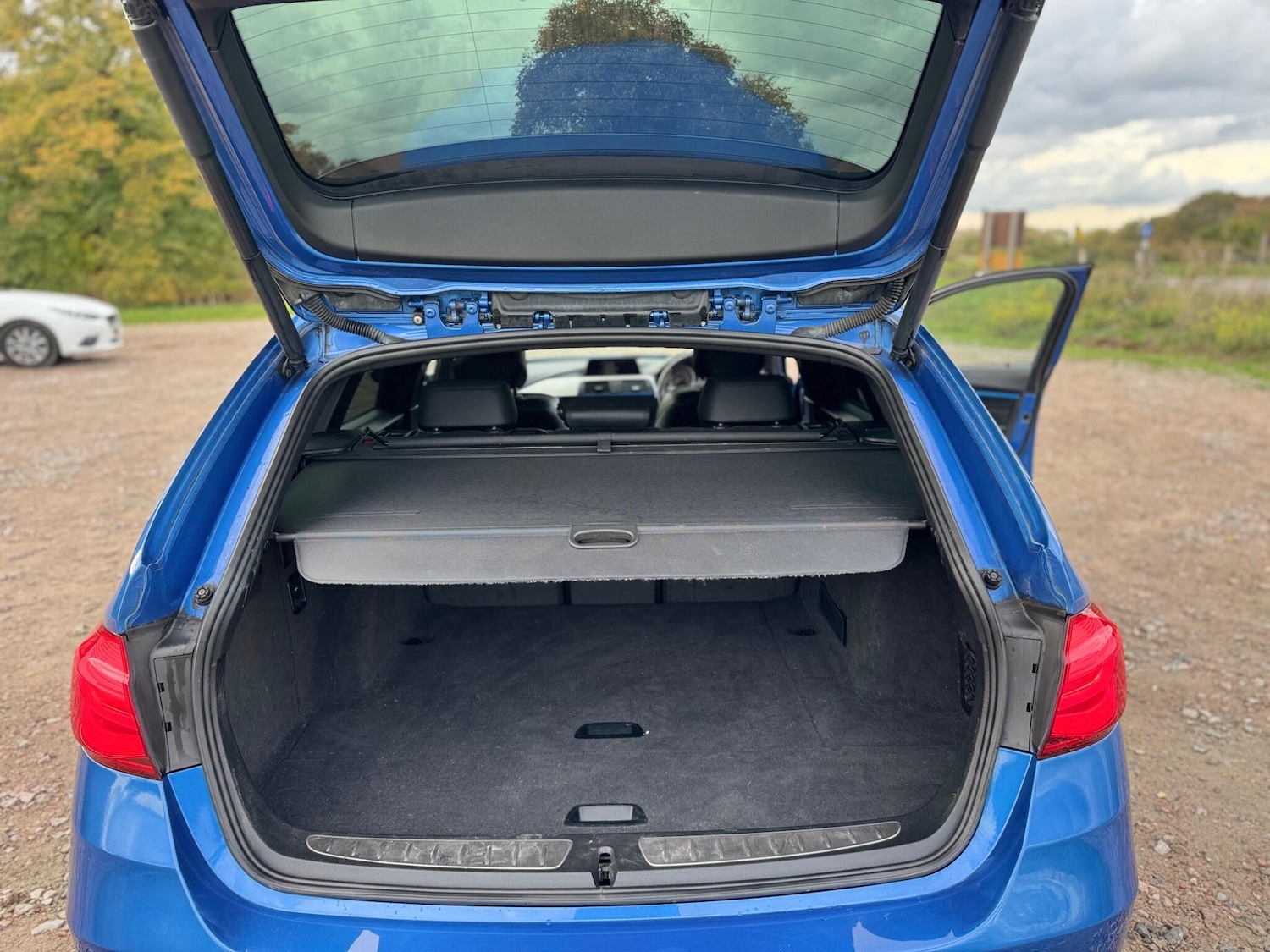 Used BMW 3 Series 2018 for sale - 76550686: Photo 42