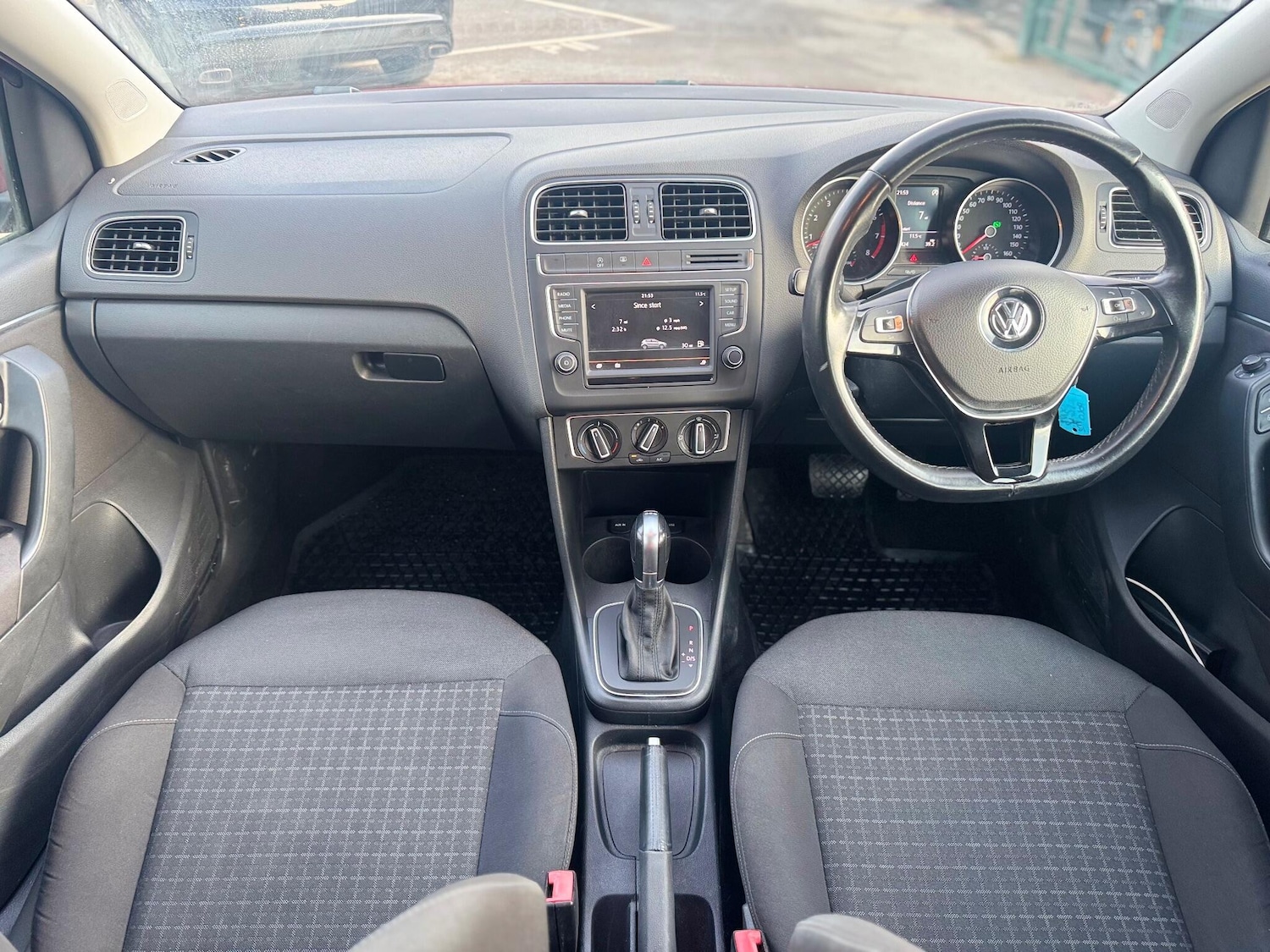 Used Volkswagen Polo 2014 for sale - 76936448: Photo 37