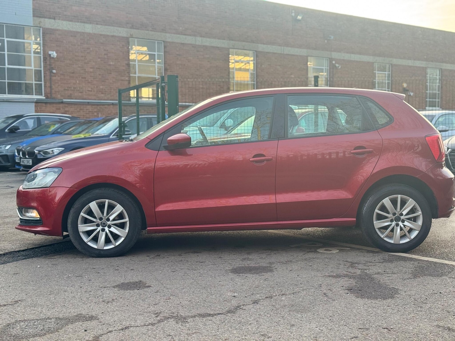 Used Volkswagen Polo 2014 for sale - 76936448: Photo 9