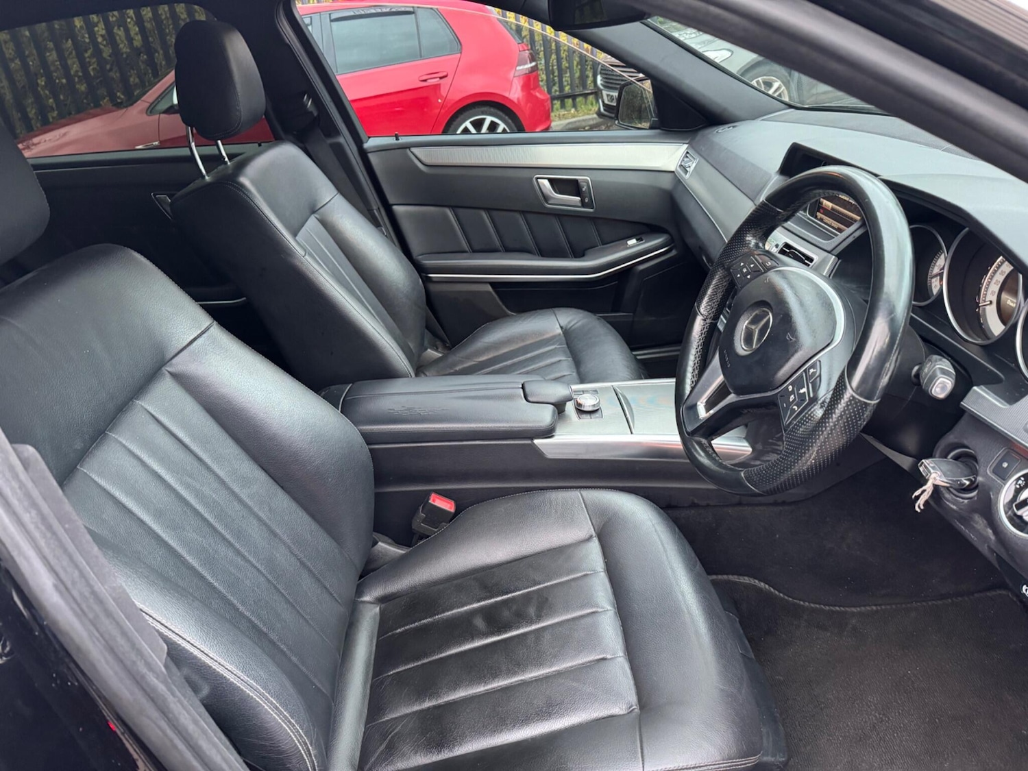 Used Mercedes-Benz E Class 2015 for sale - 76824034: Photo 16