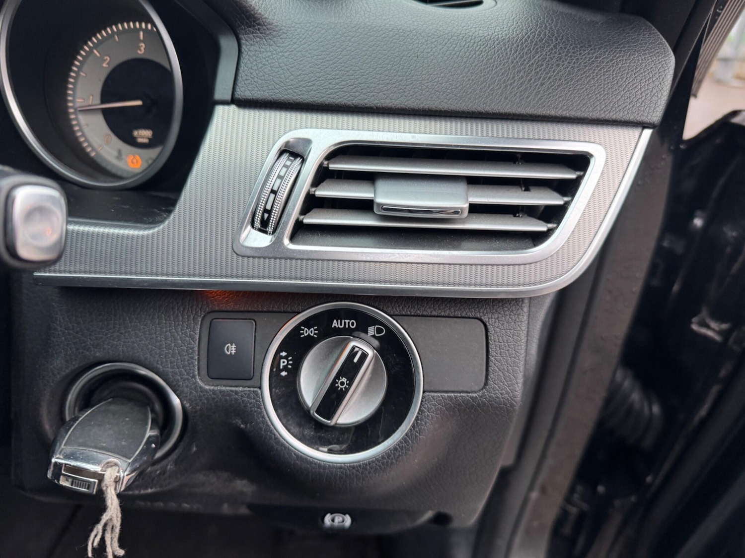 Used Mercedes-Benz E Class 2015 for sale - 76824034: Photo 18