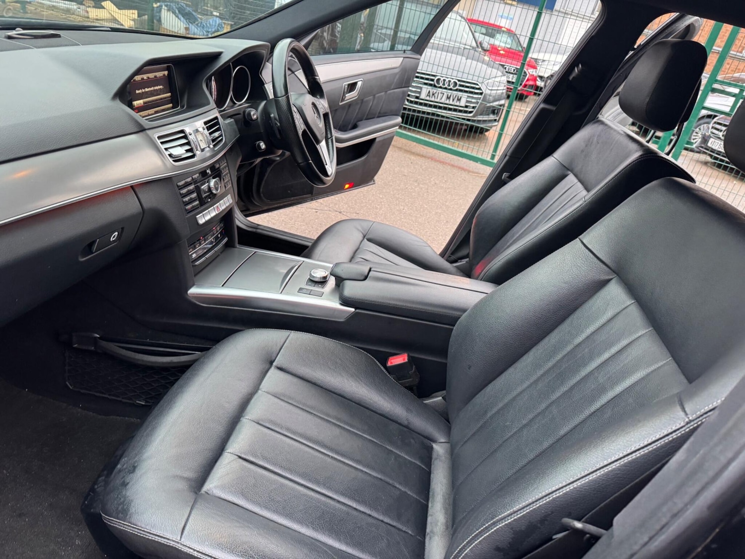 Used Mercedes-Benz E Class 2015 for sale - 76824034: Photo 25