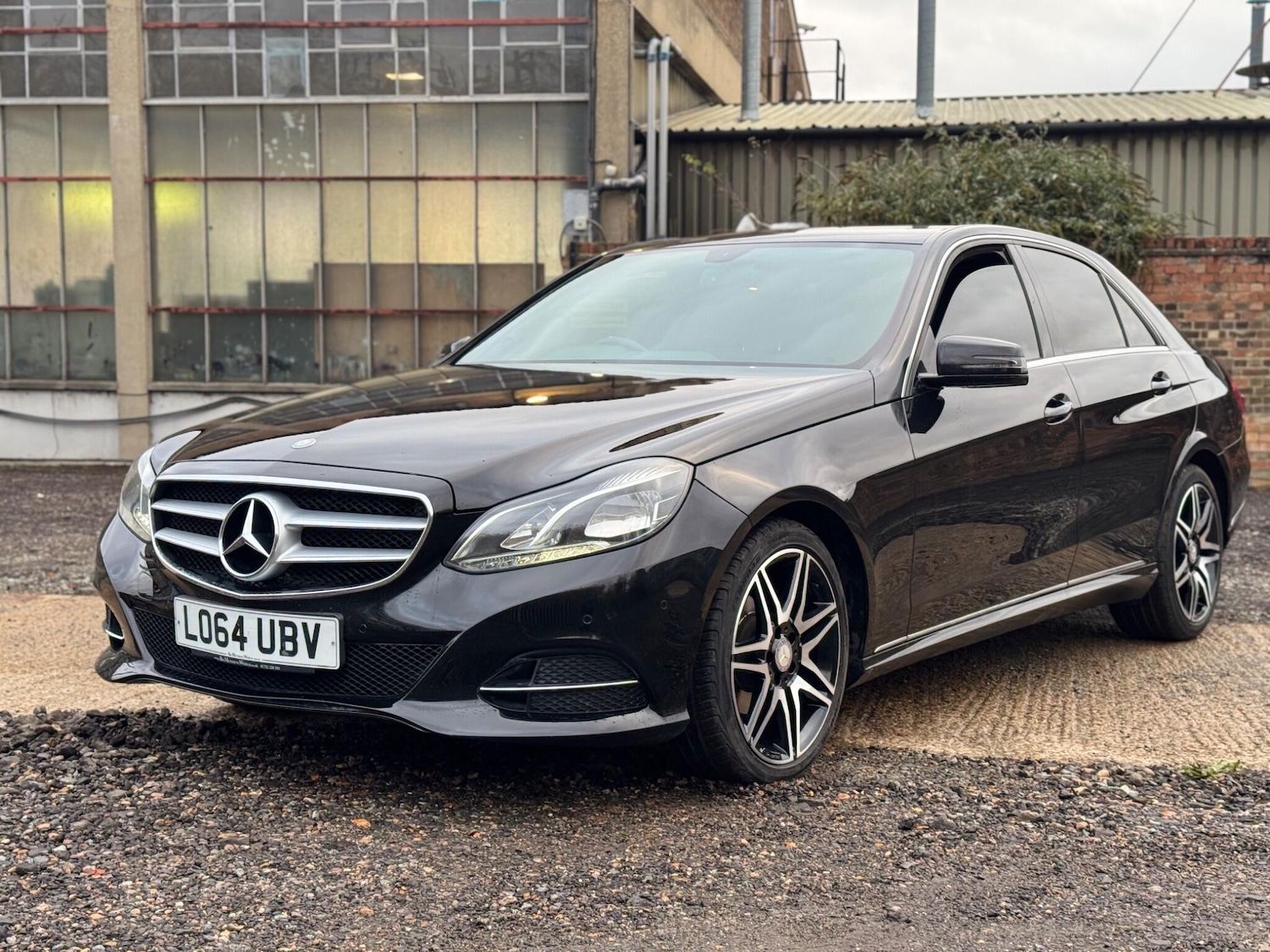 Used Mercedes-Benz E Class 2015 for sale - 76824034: Photo 3