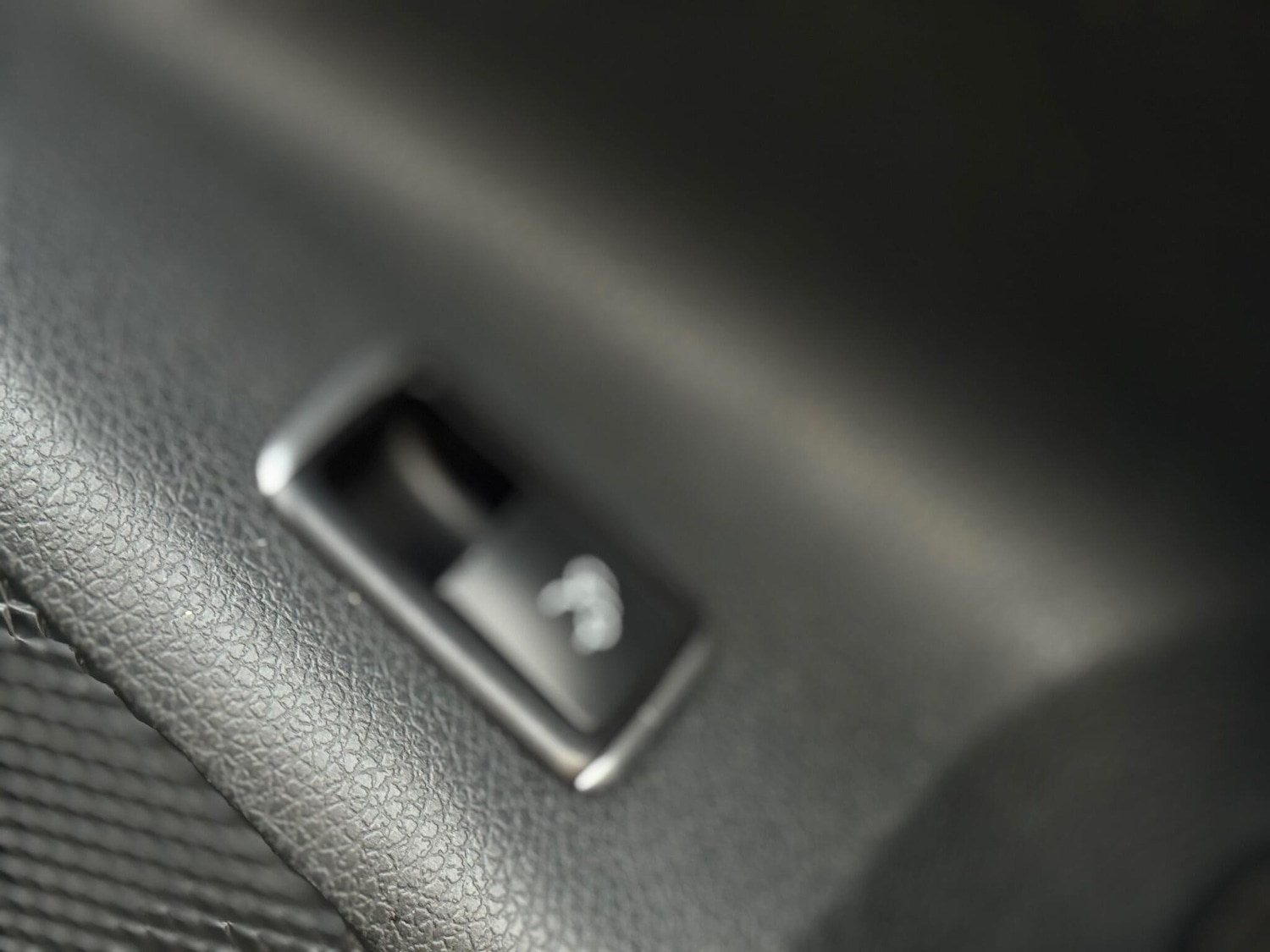 Used Mercedes-Benz CLA 2015 for sale - 76850106: Photo 25