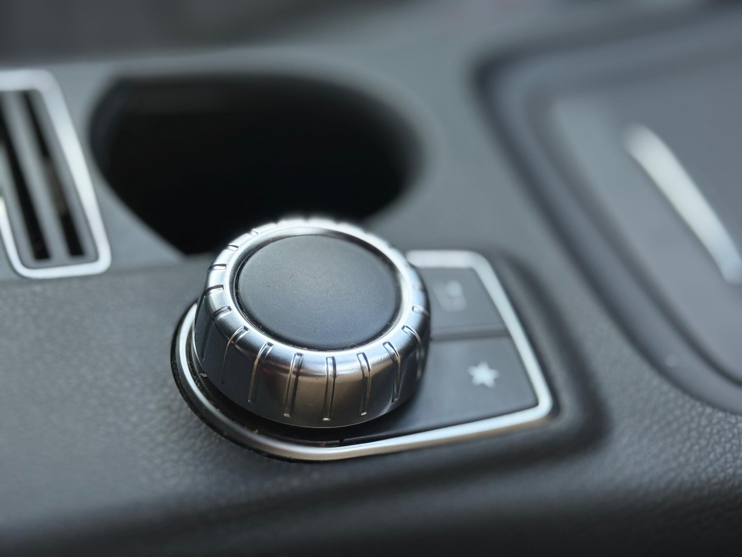 Used Mercedes-Benz CLA 2015 for sale - 76850106: Photo 39