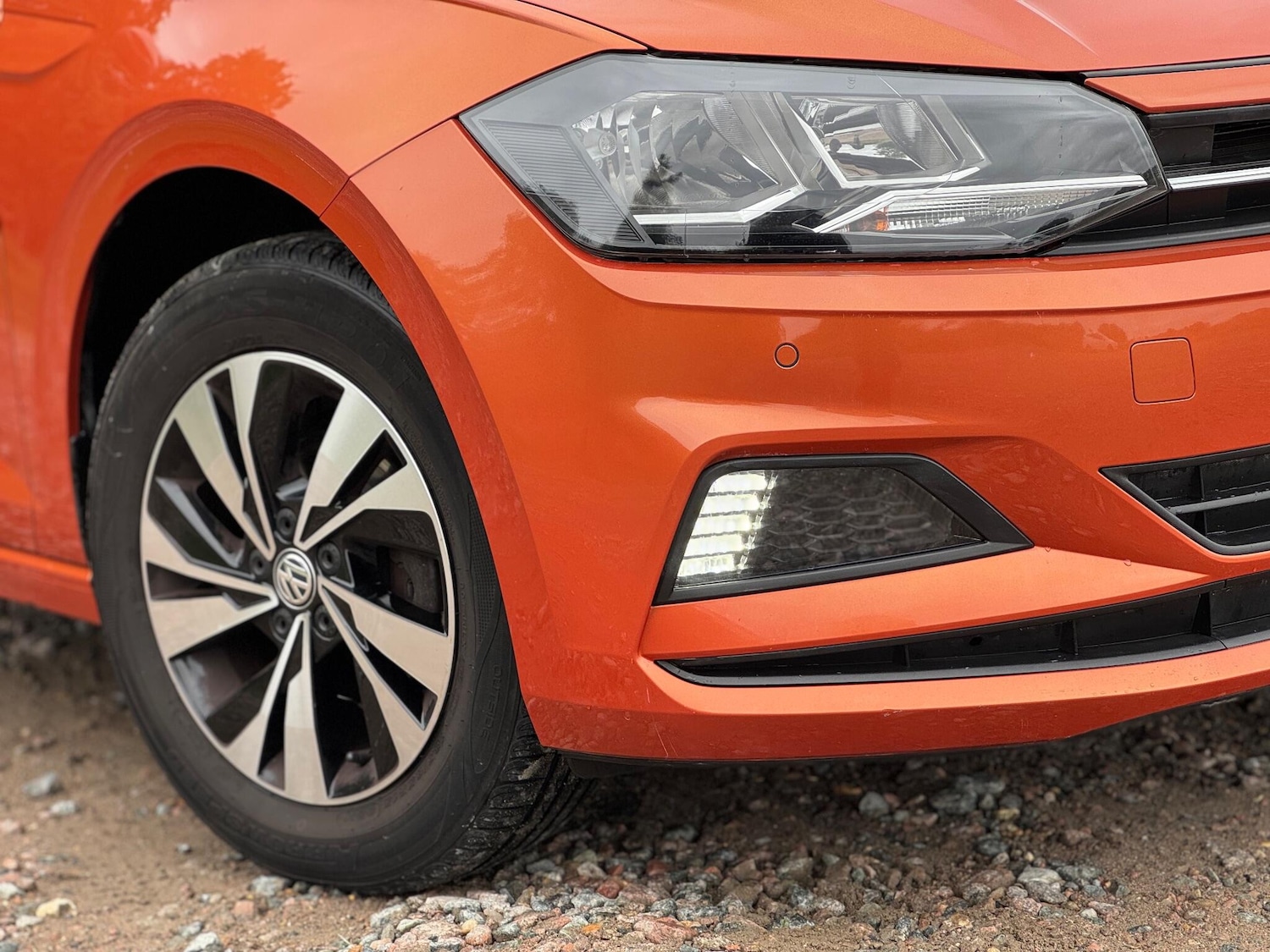 Used Volkswagen Polo 2018 for sale - 76549371: Photo 2