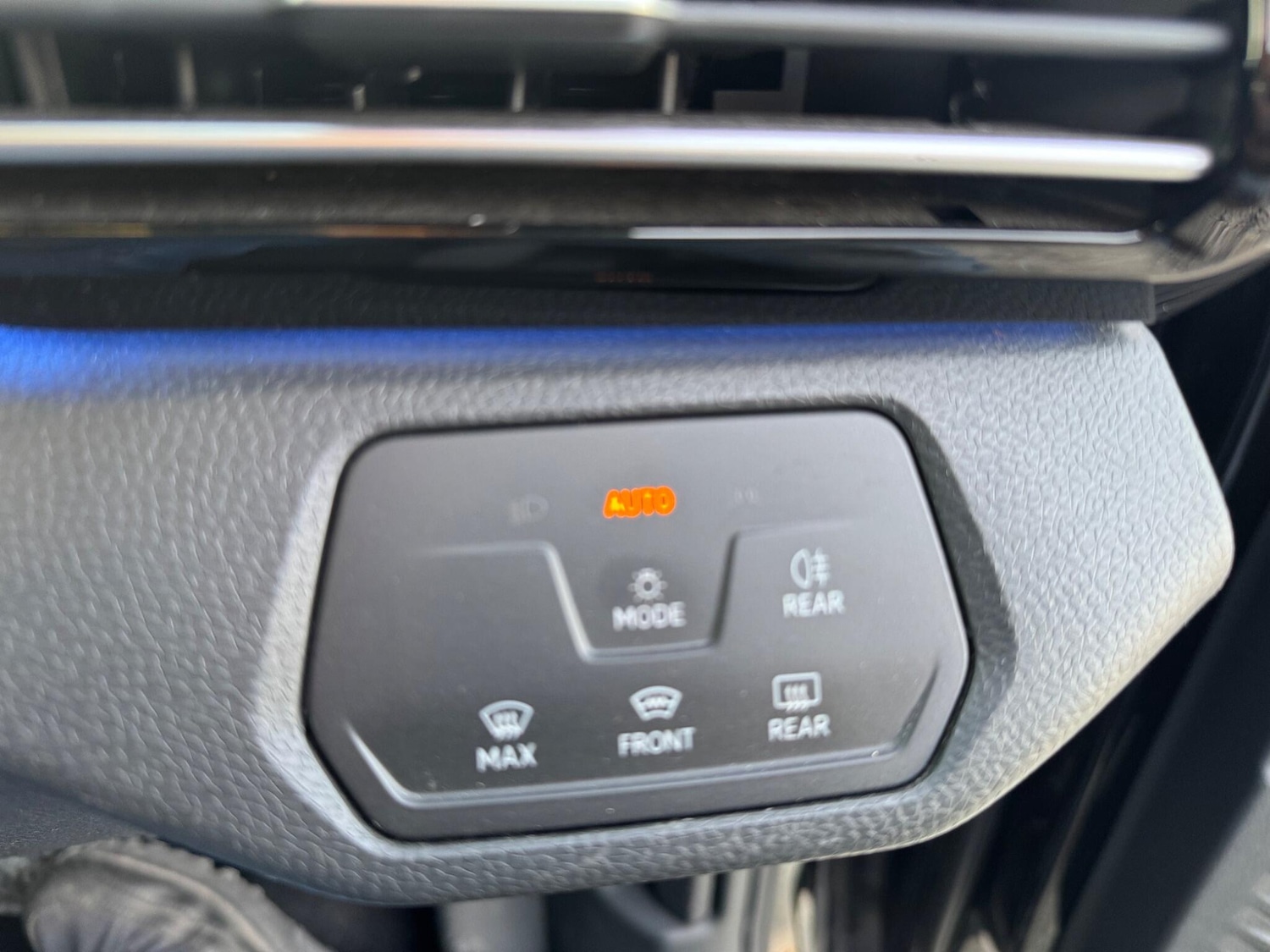 Used Volkswagen ID.4 2022 for sale - 76549372: Photo 36