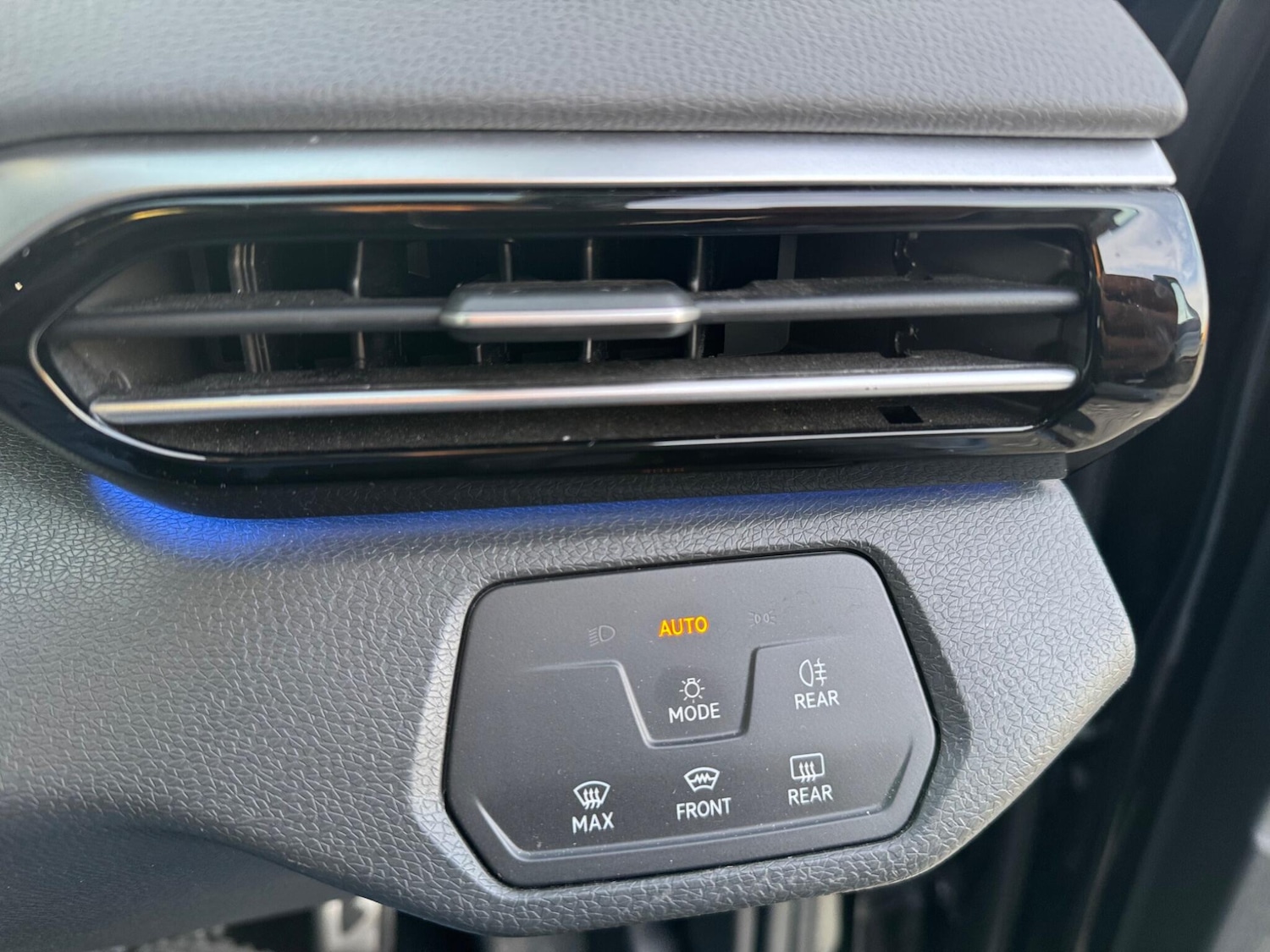 Used Volkswagen ID.4 2022 for sale - 76549372: Photo 37