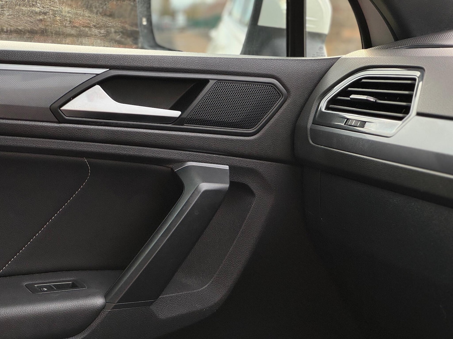 Used Volkswagen Tiguan 2019 for sale - 76825008: Photo 42