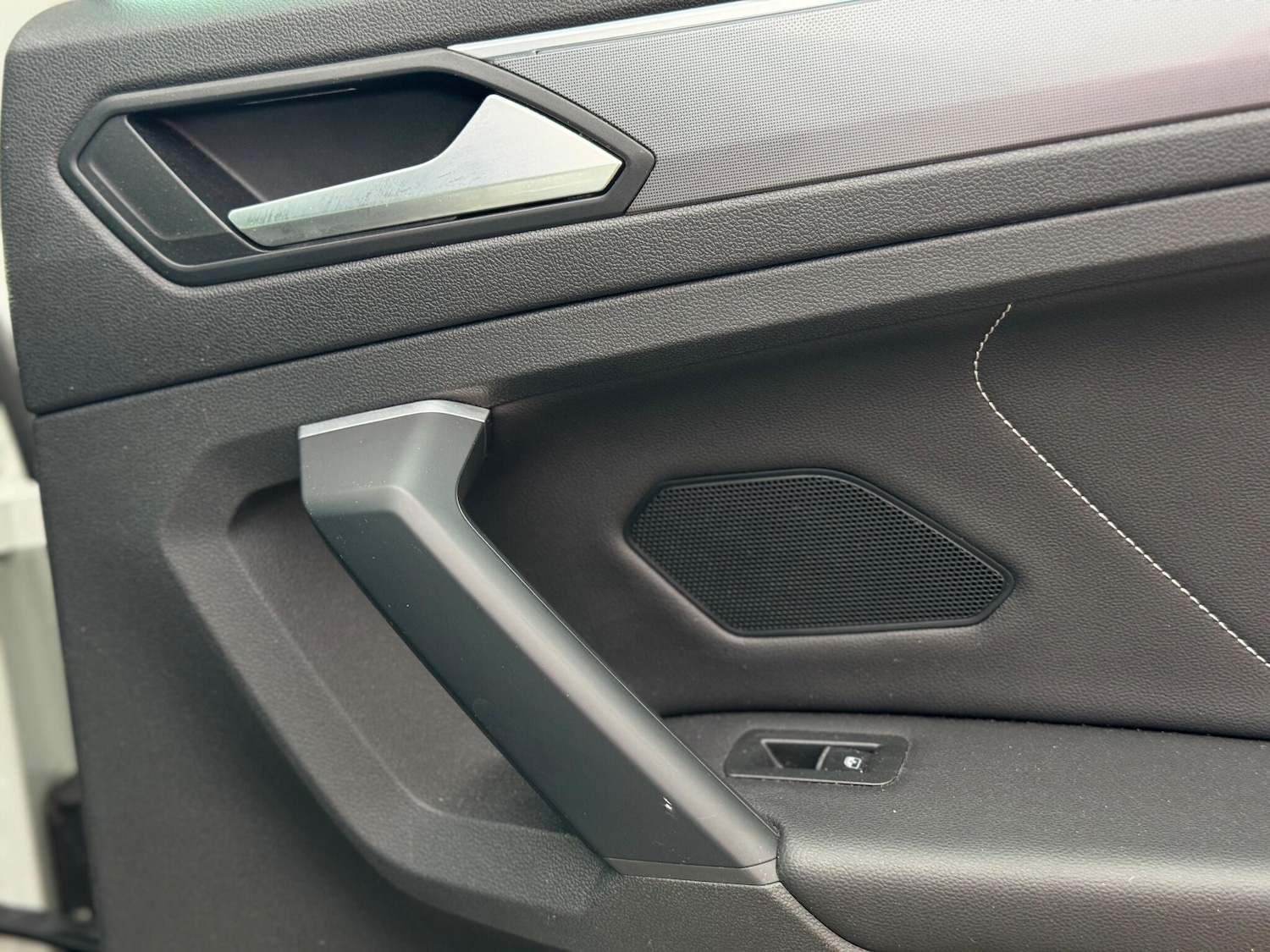 Used Volkswagen Tiguan 2019 for sale - 76825008: Photo 52