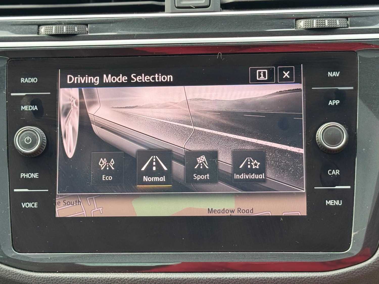 Used Volkswagen Tiguan 2019 for sale - 76825008: Photo 74