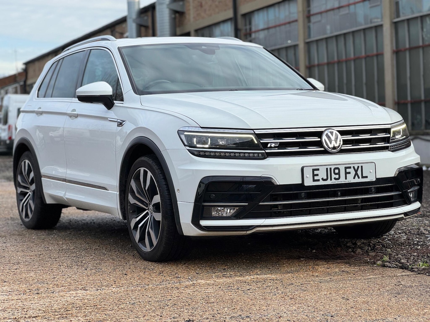 Used Volkswagen Tiguan 2019 for sale - 76825008: Photo 8