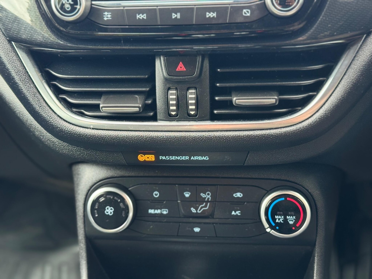 Used Ford Fiesta 2018 for sale - 76550624: Photo 33