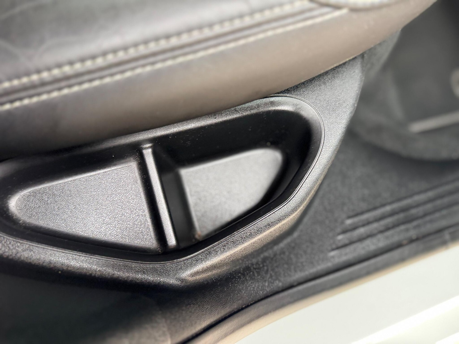 Used Volvo V40 2019 for sale - 76550595: Photo 40